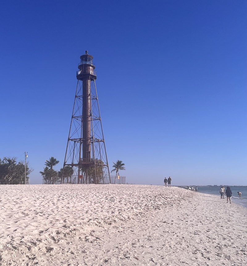 image of the lighthouse at Sanibel Island